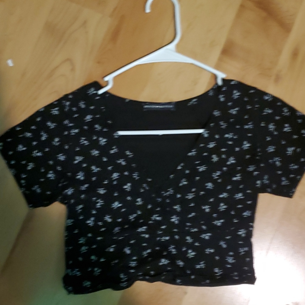 Brandy Melville Crop top